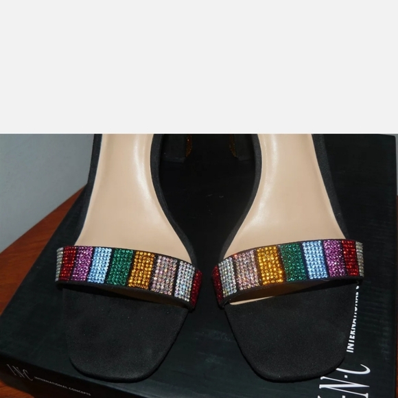 Shoes - Picture 2 of 4